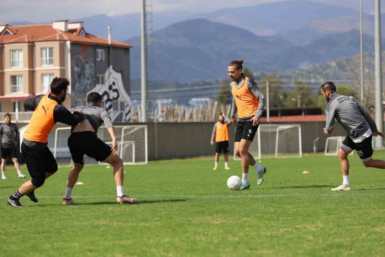 Nazilli Belediyespor deplasman hazırlıklarını tamamladı