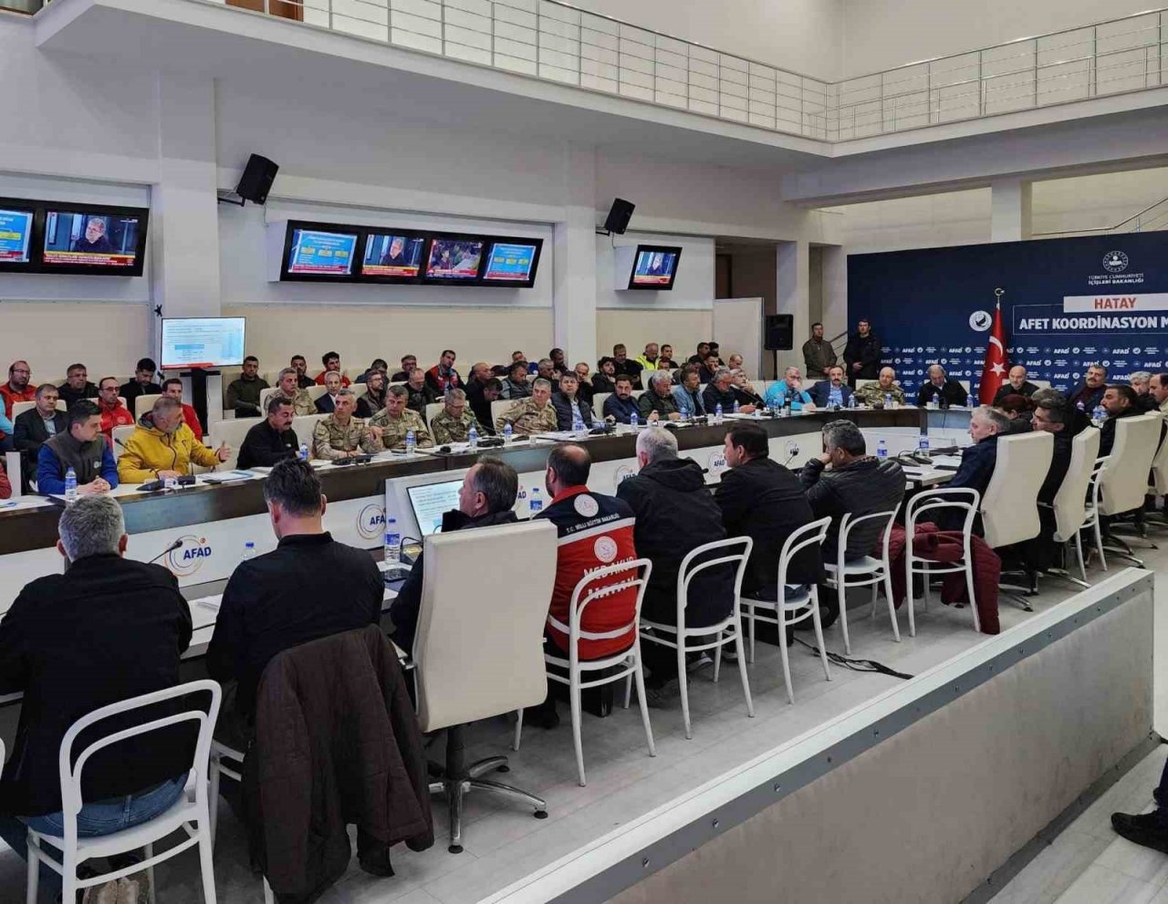 Başkan Sezer, bakanlara Hatay’daki çalışmalara ilişkin bilgi verdi