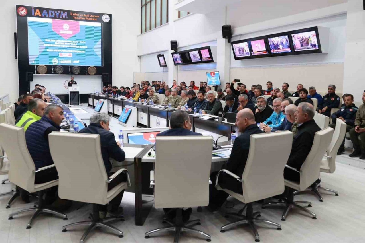 Başkan Sezer, bakanlara Hatay’daki çalışmalara ilişkin bilgi verdi