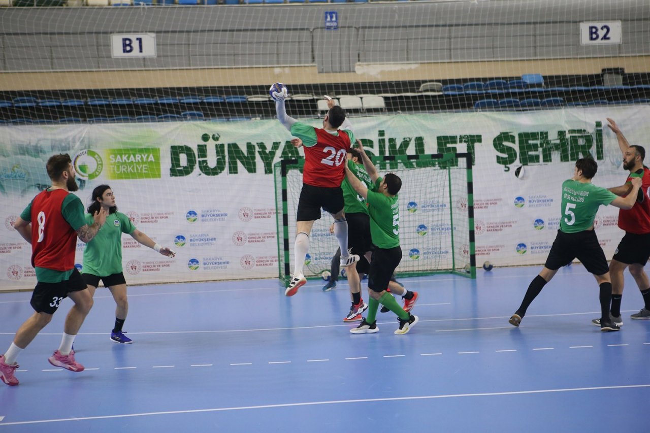 Büyükşehir’in hentbolda hedef Türkiye Kupası