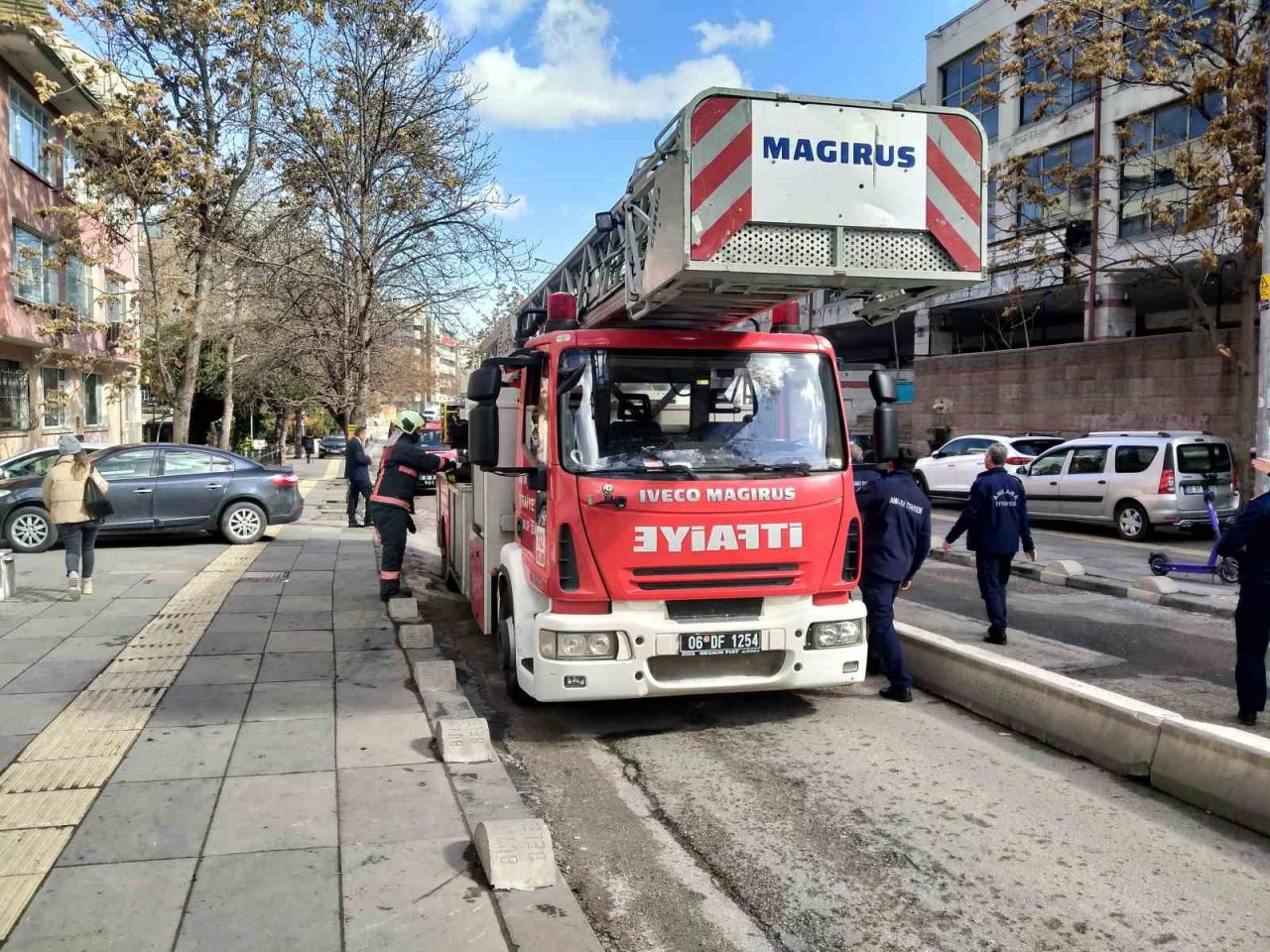 Ankara’da aynı binada ikinci kez çıkan yangın paniğe sebep oldu