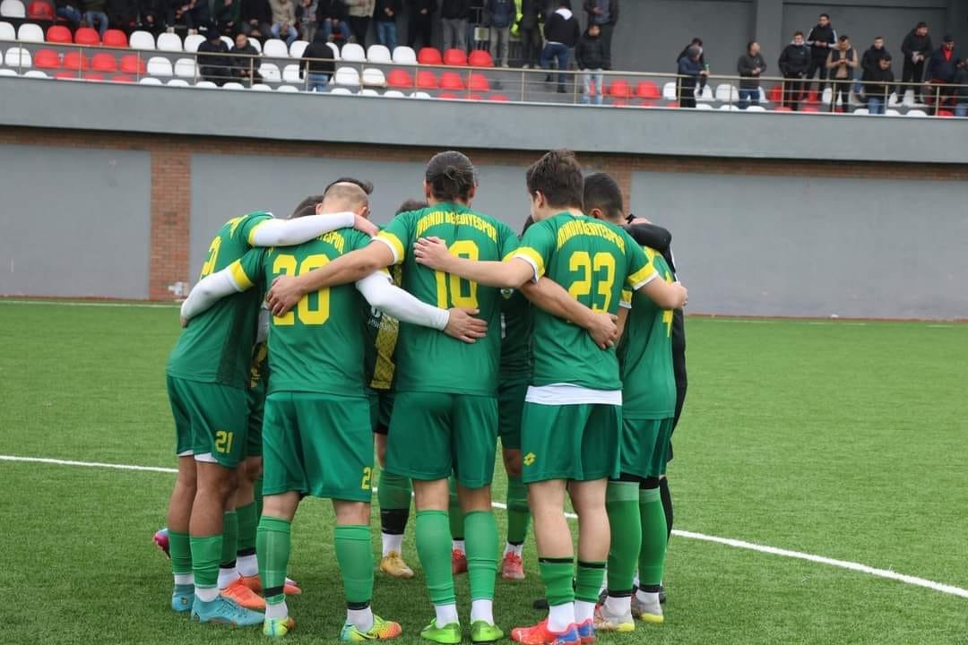 Şampiyon İvrindi Belediyespor