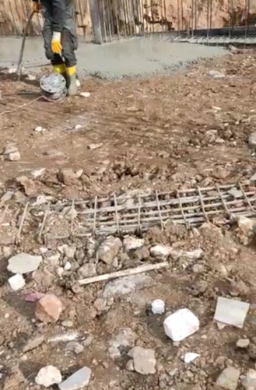 Bu kadarına da pes, binanın kirişlerini toprakla doldurdular