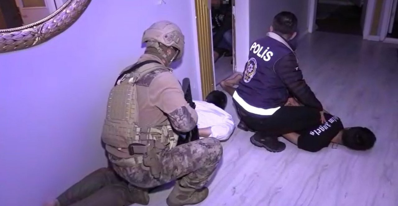 ’Altın Kızlar’ baltayı taşa vurdu: 8 milyonluk vurgununun şüphelileri adliyede