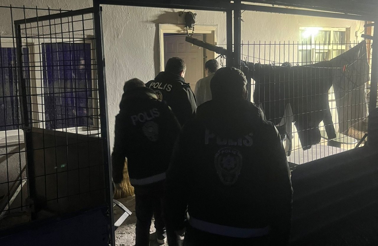 Polisten şafak operasyonu