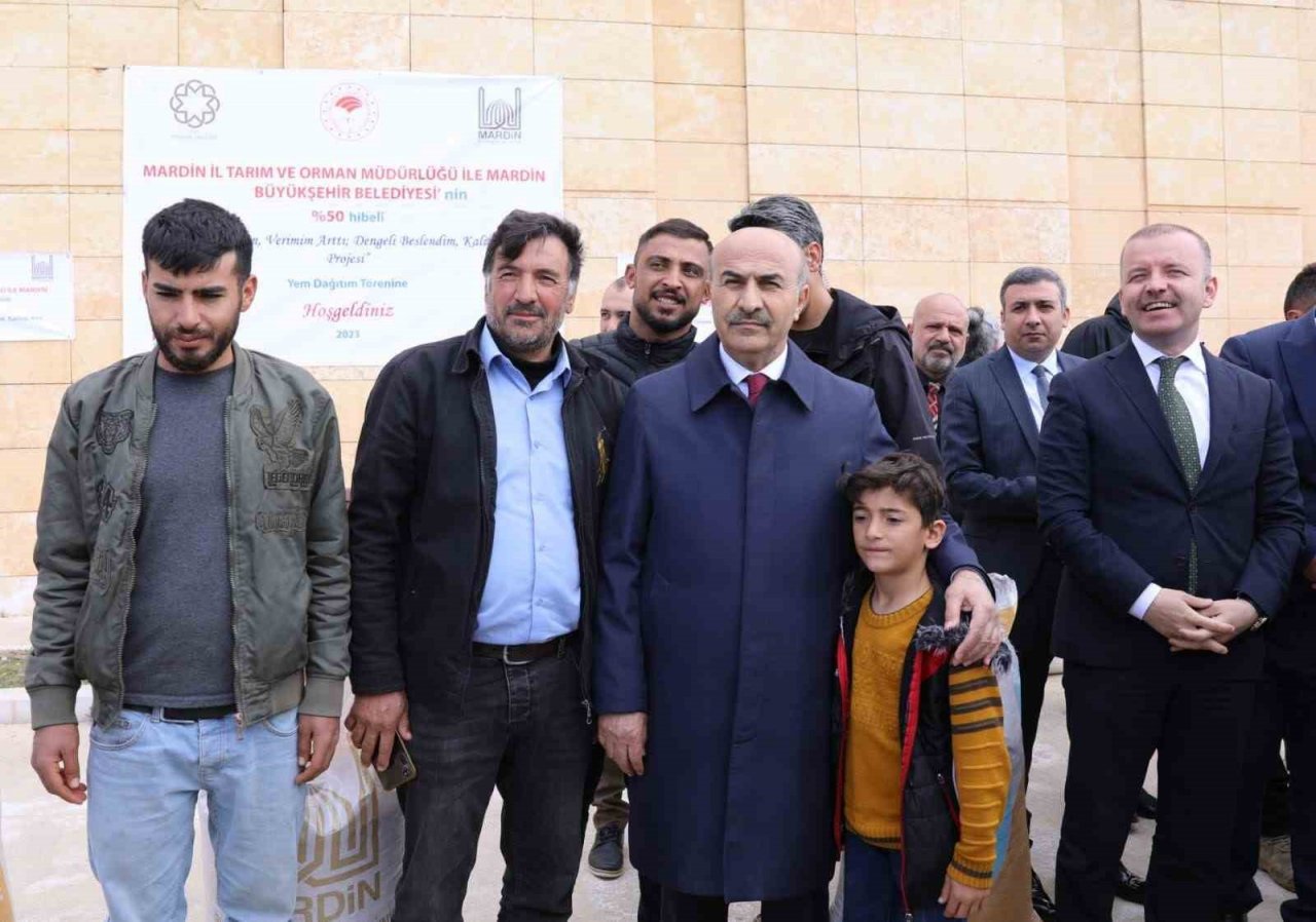 Mardin’de yüzde 50 hibe ile çiftçilere 3 bin ton yem dağıtıldı