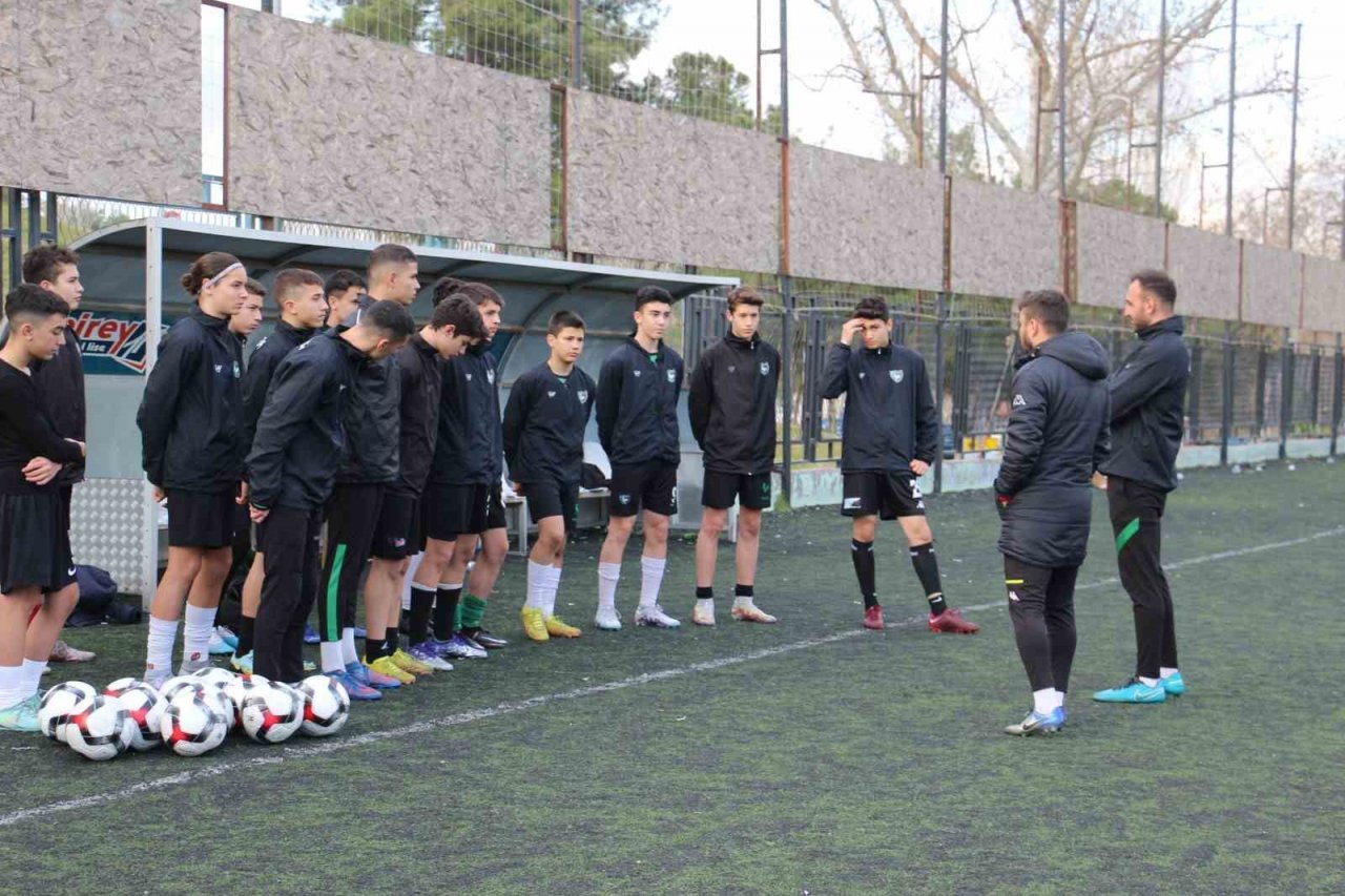 Denizlispor U15’te Afyonspor’u konuk edecek