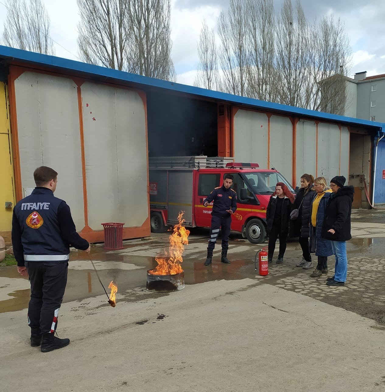 Vatmanlara yangın eğitimi