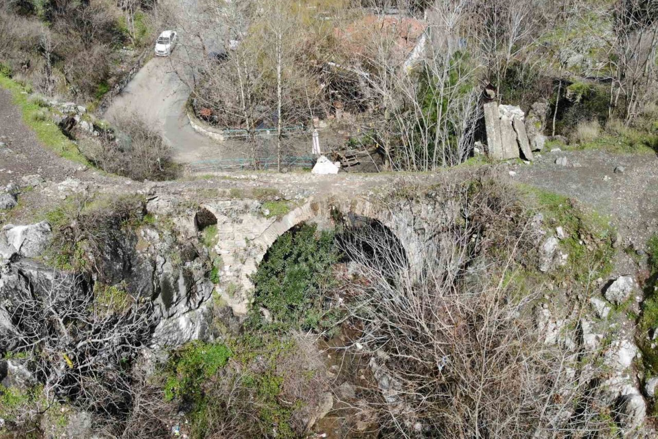 Tarihi Çaybaşı Su Kemeri turizme kazandırılmayı bekliyor