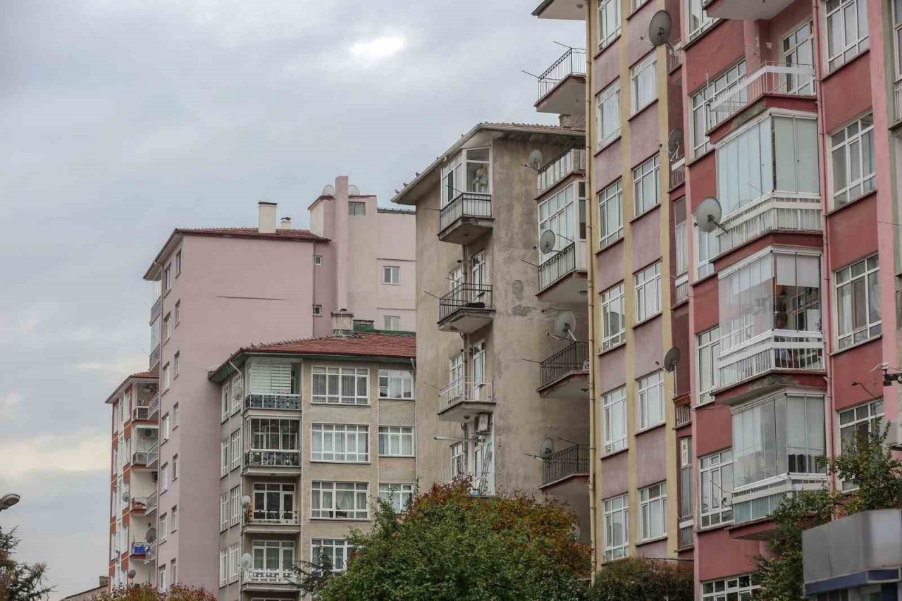 Başkan Yaşar, Demetevler’deki deprem riskine dikkat çekti