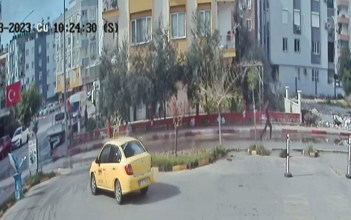 Apartmanın WhatsApp grubu, hırsızın 2 saatlik planını alt üst etti