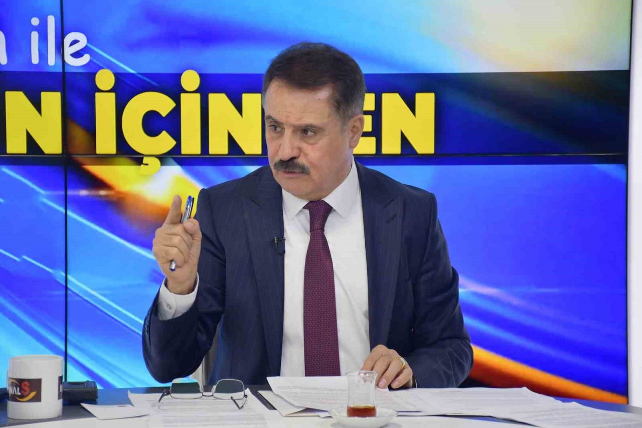 Başkan Deveci: "Depremi unutturmayacağız”"