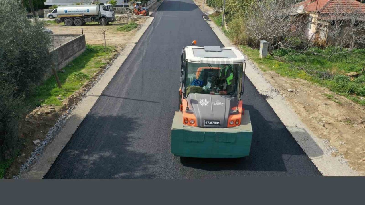 Aydın Büyükşehir Kuyucak’ta yol yapım çalışmalarını sürdürüyor