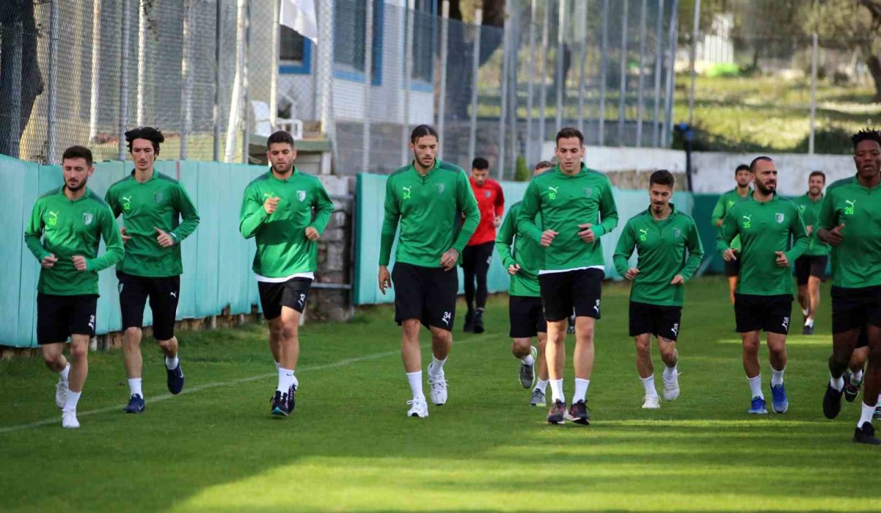 İsmet Taşdemir: "Maç oynamadan 6 puan alacak olan takımlar var"