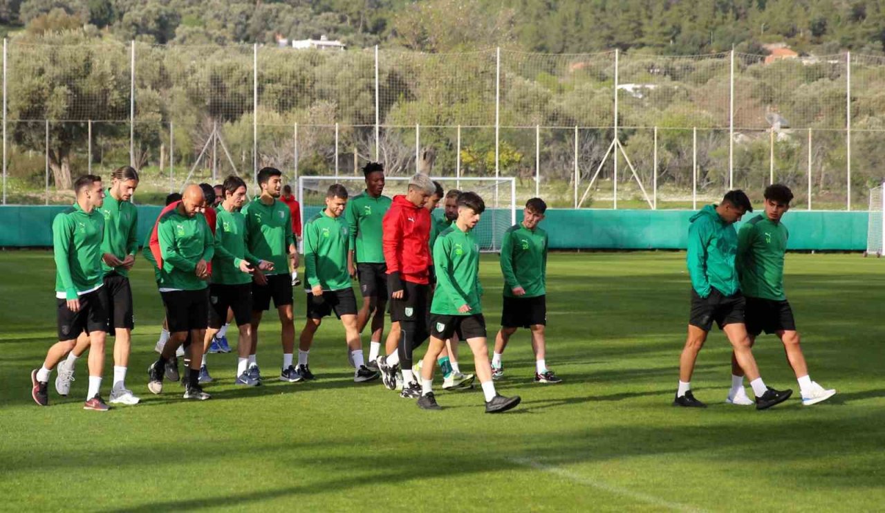 İsmet Taşdemir: "Maç oynamadan 6 puan alacak olan takımlar var"