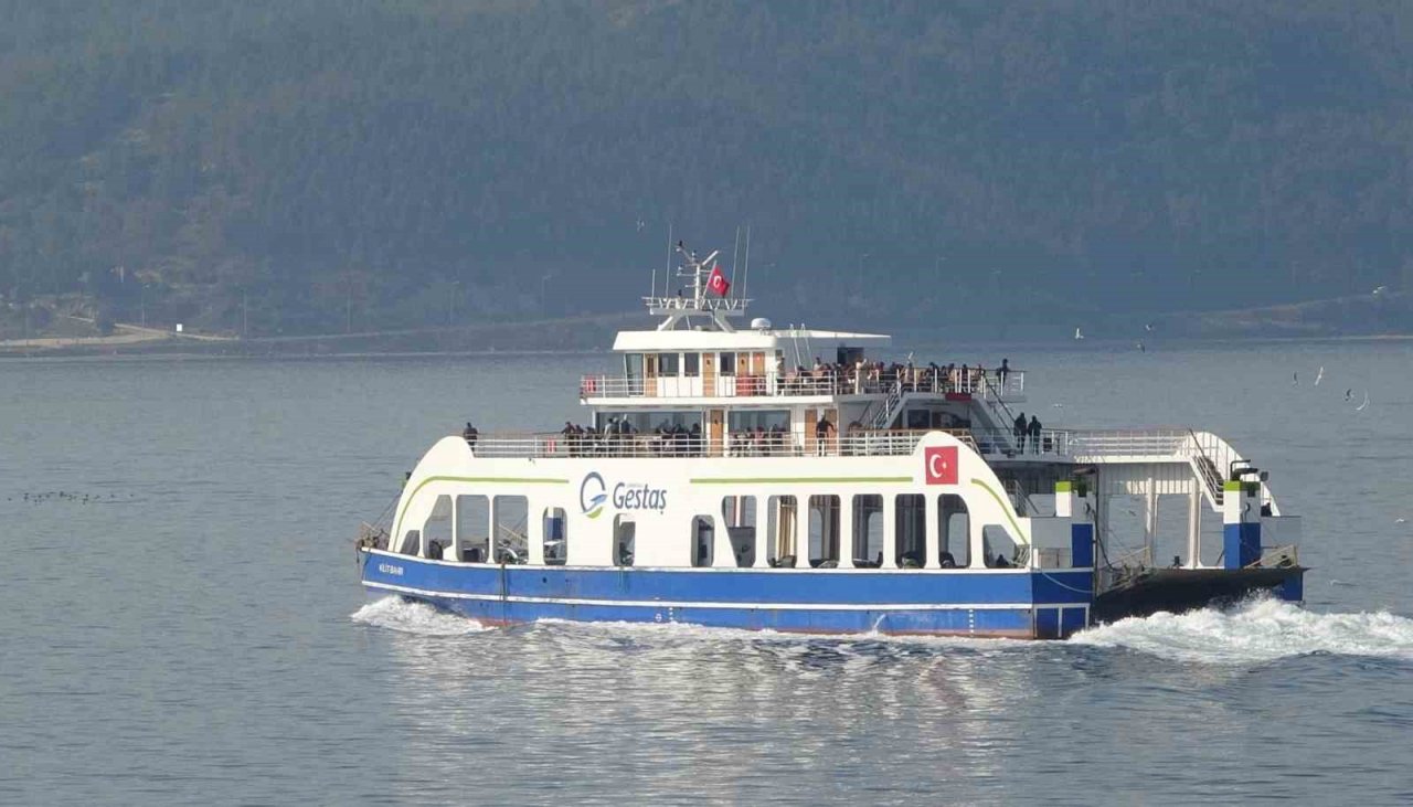 Gökçeada ve Bozcaada’ya yarınki bazı feribot seferleri iptal edildi