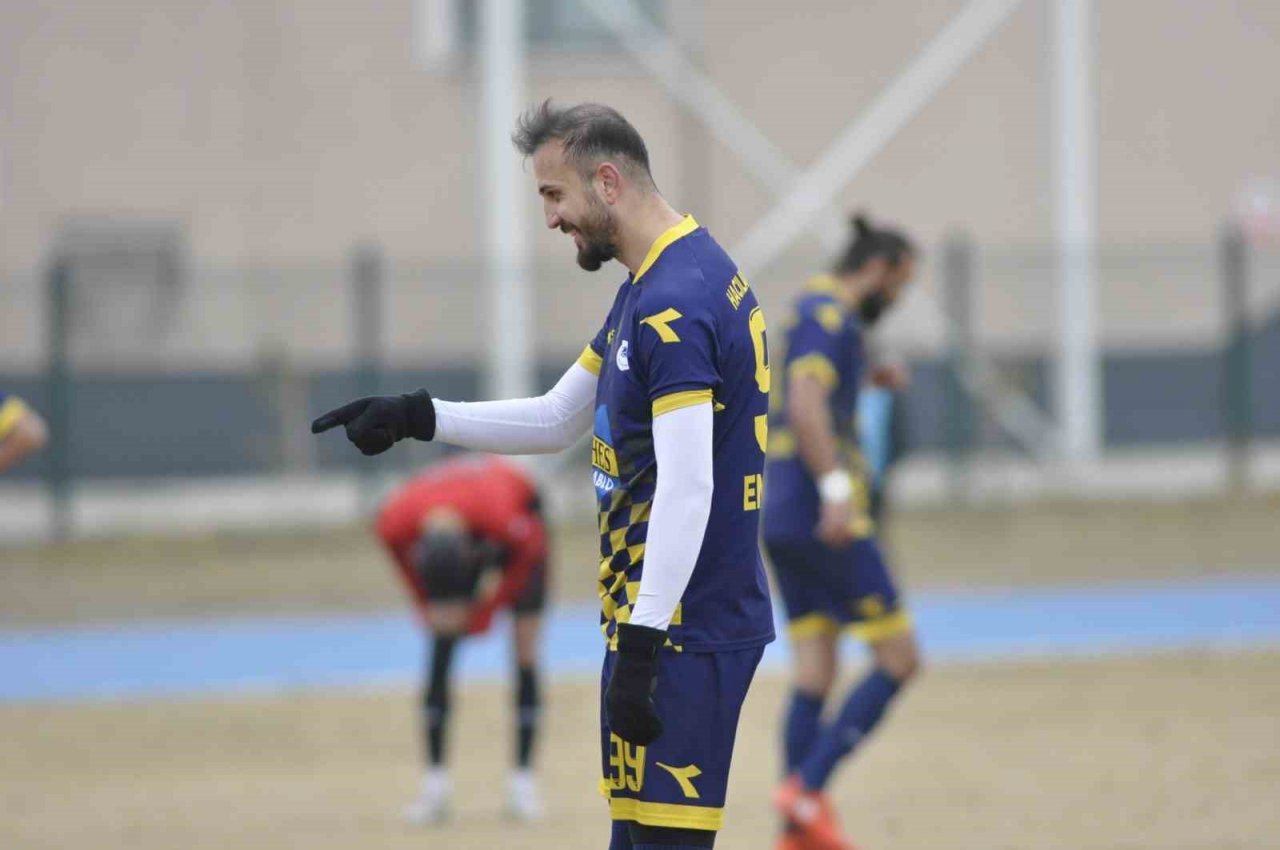 Emre Özden kadro dışı bırakıldı