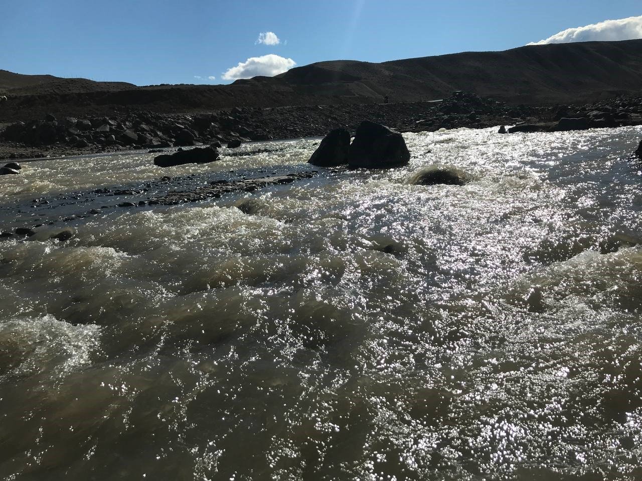 Iğdır’da karlar erimeye başladı, akarsu debileri arttı