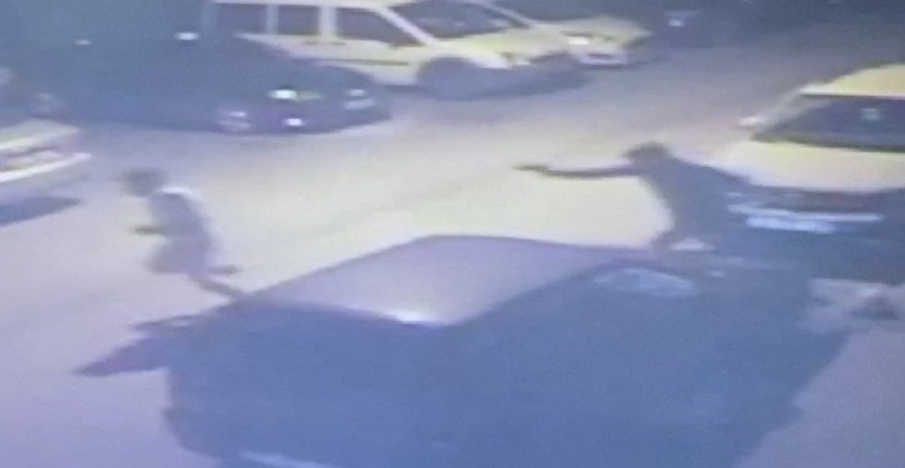 Fatih’te eski karısının uygunsuz fotoğraflarını gönderen şahsa kurşun yağdırdı