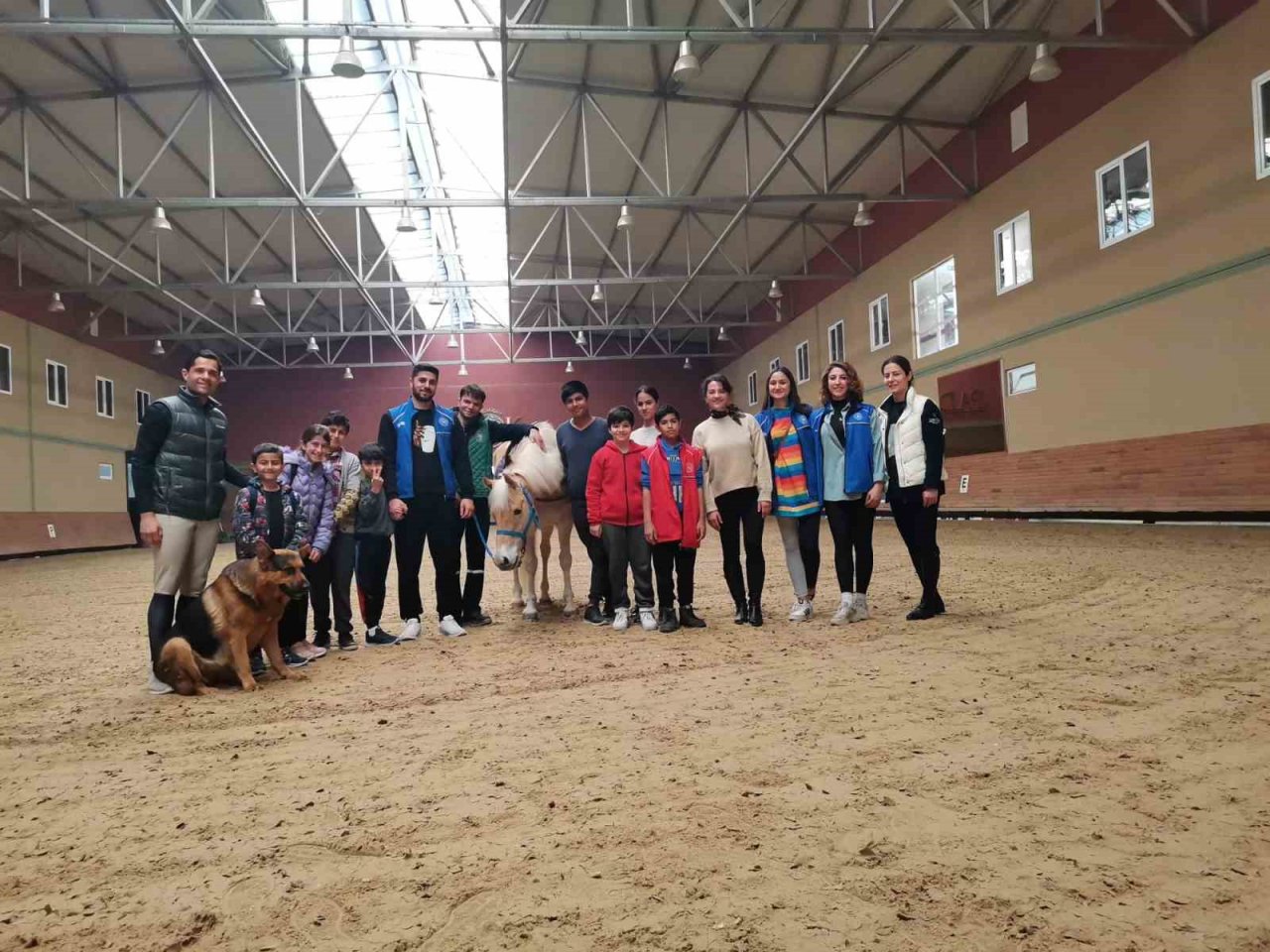 Muğla’da depremzede çocuklara moral etkinliği