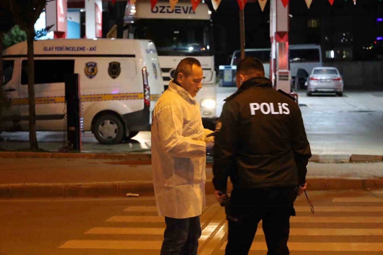 Darıca’da silahlı bıçaklı kavga: 3 yaralı