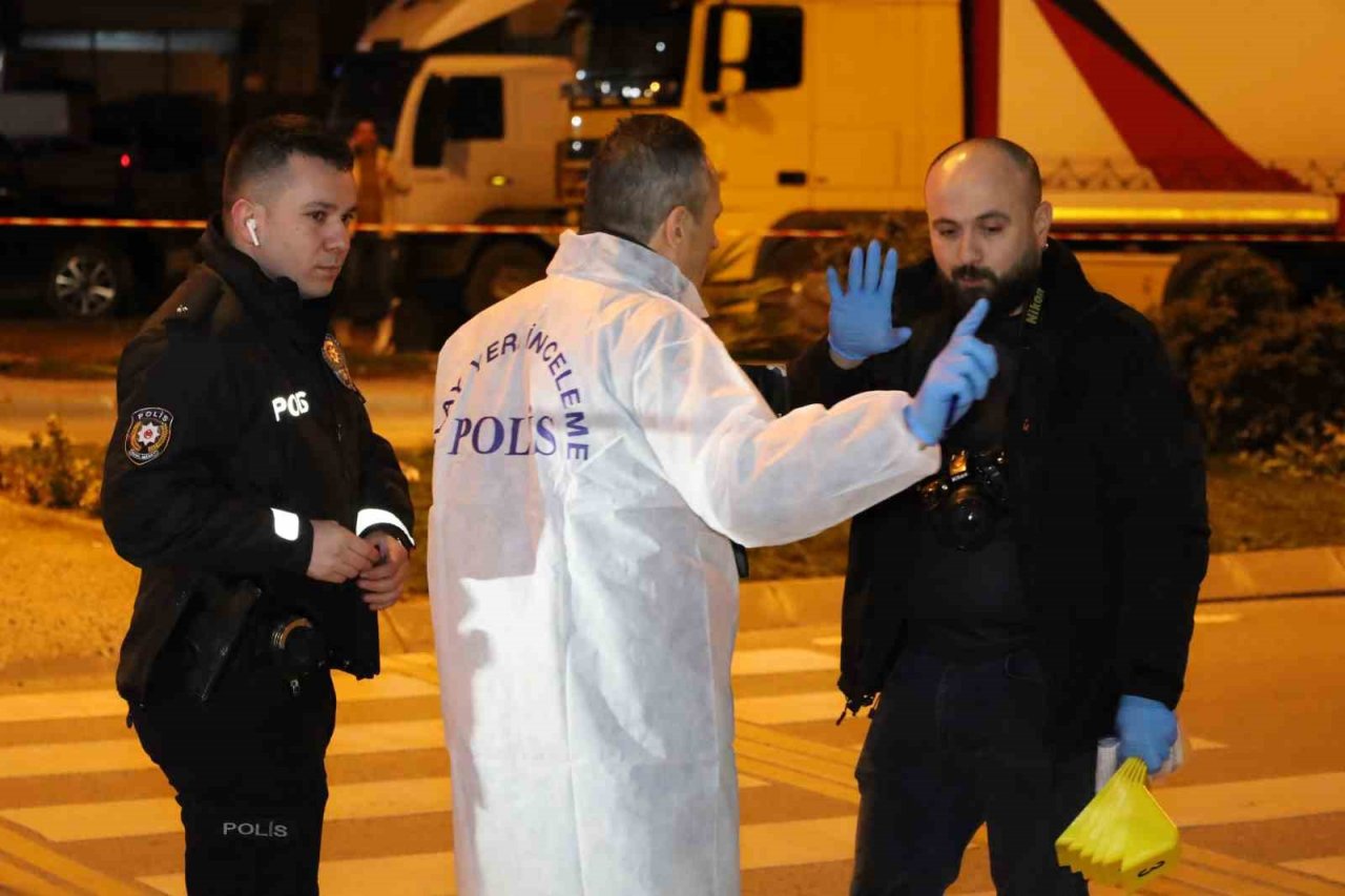 Darıca’da silahlı bıçaklı kavga: 3 yaralı