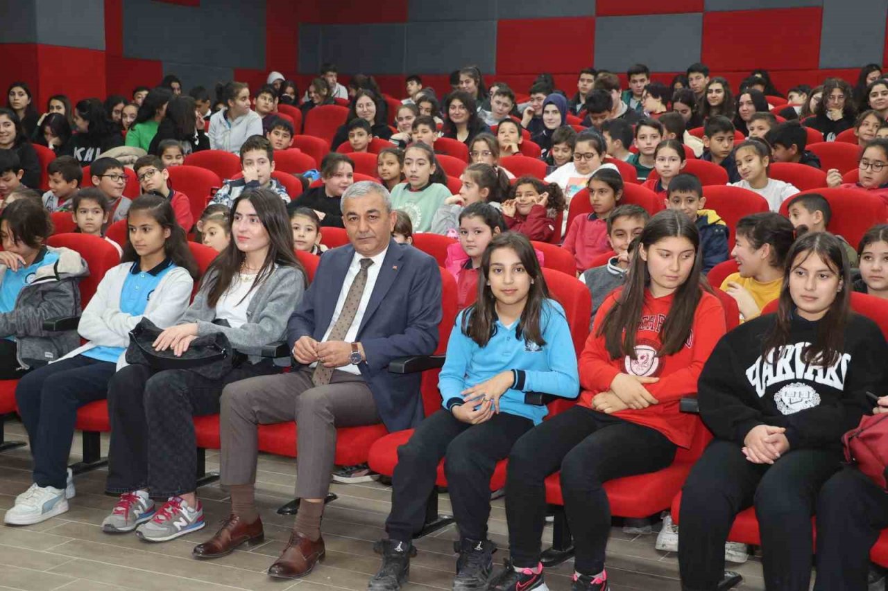 Koçarlı Belediyesi Müzik Grubu, bu kez kaynaşma için çaldı