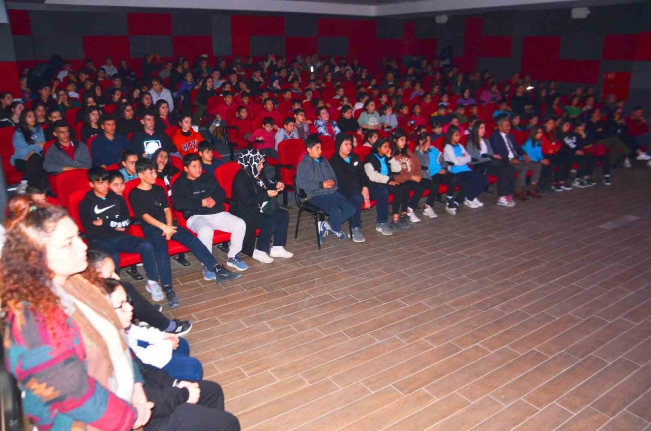 Koçarlı Belediyesi Müzik Grubu, bu kez kaynaşma için çaldı