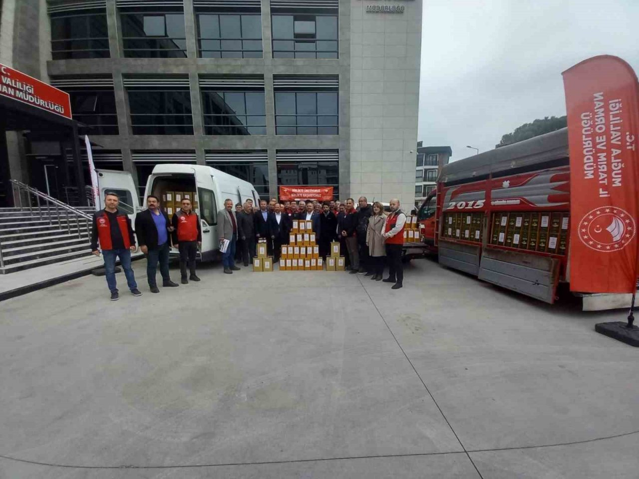 Muğlalı tarım üreticileri depremzedeler için seferber oldu