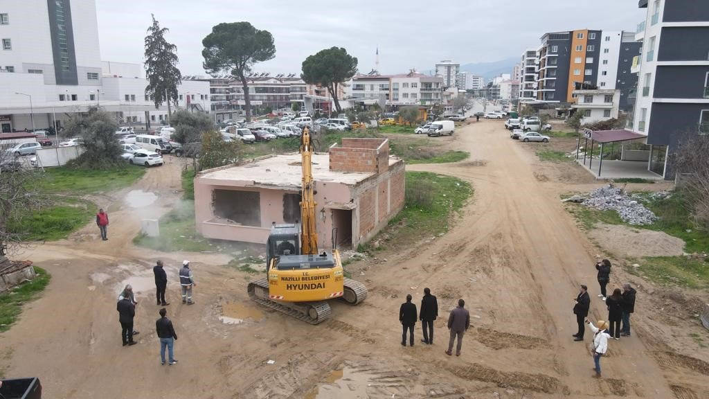 Nazilli Belediyesi’nden 20 bin metrekarelik yol hamlesi