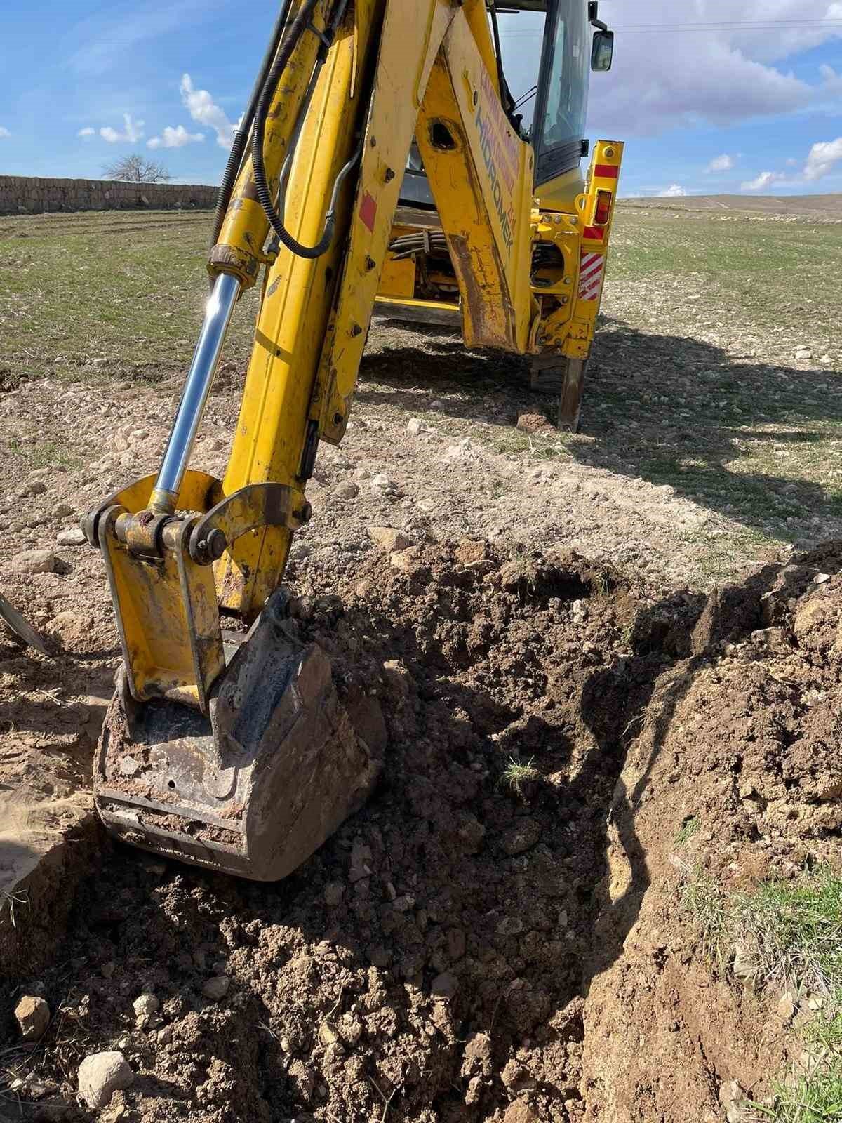 Özel İdare ekiplerinin köylerde ki çalışmaları devam ediyor