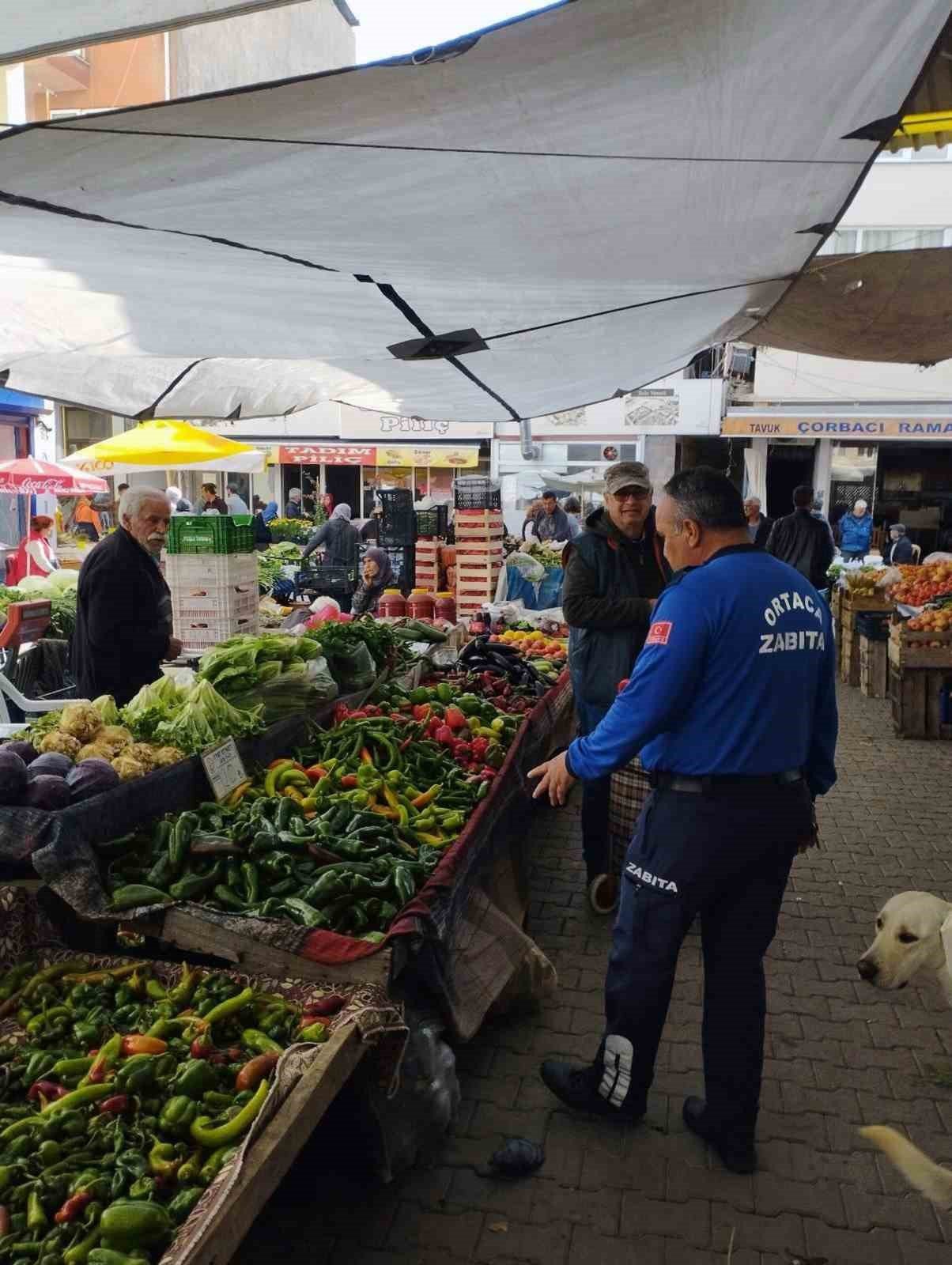 Ortaca zabıtasından pazarda ‘Etiket’ denetimi