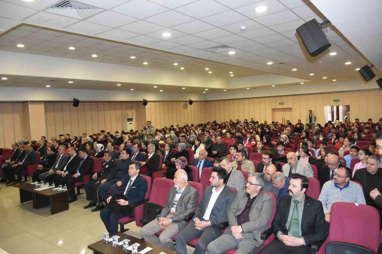 Tosya’da İstiklal Marşı’nın kabulü kutlandı