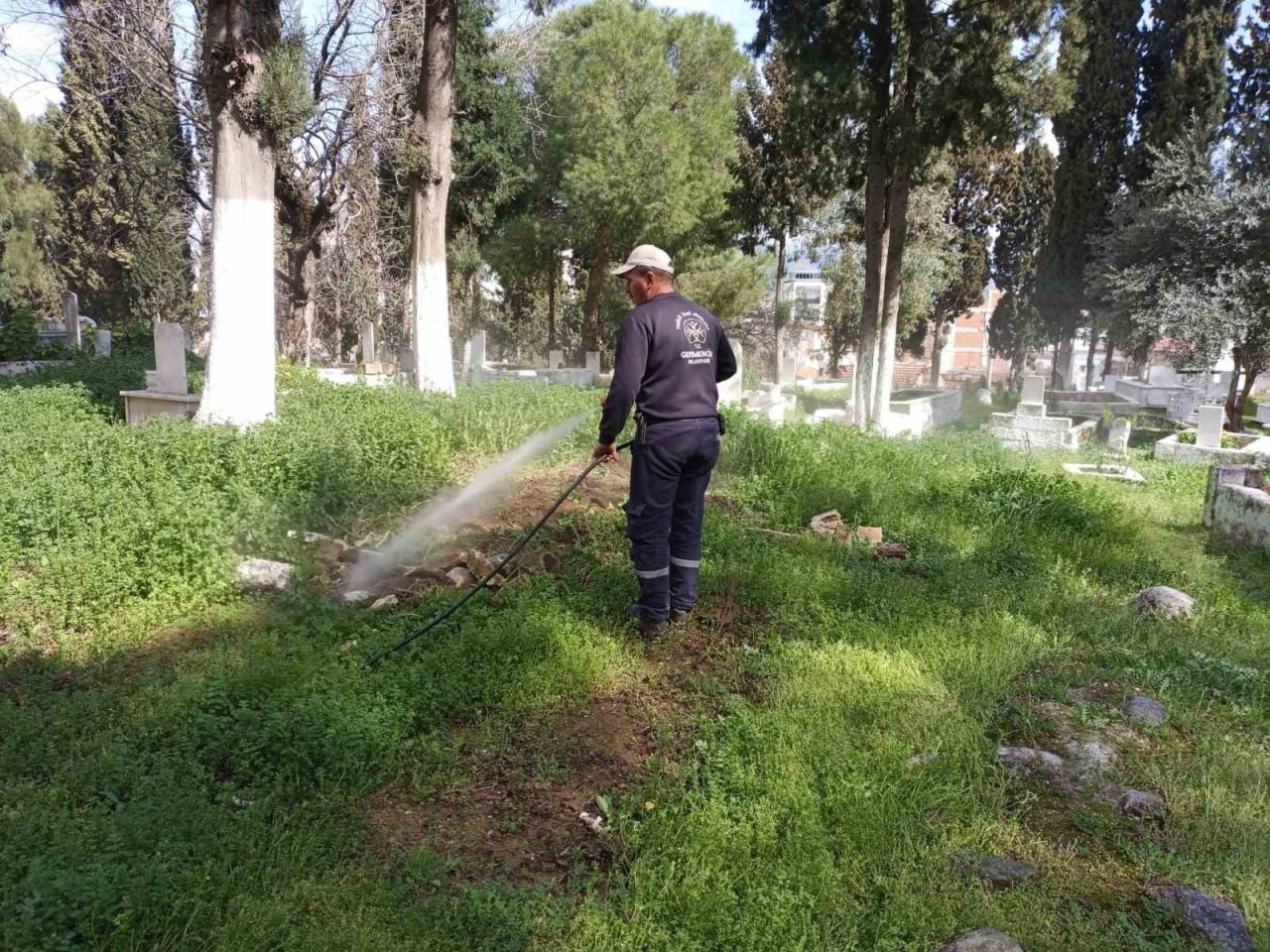 Germencik’te bahar temizliği mesaisi