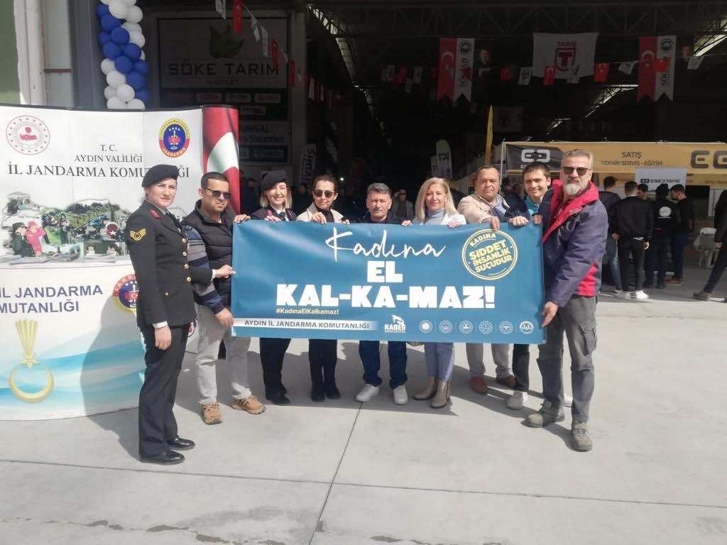 Tarım fuarına jandarma standı ilgi odağı oldu