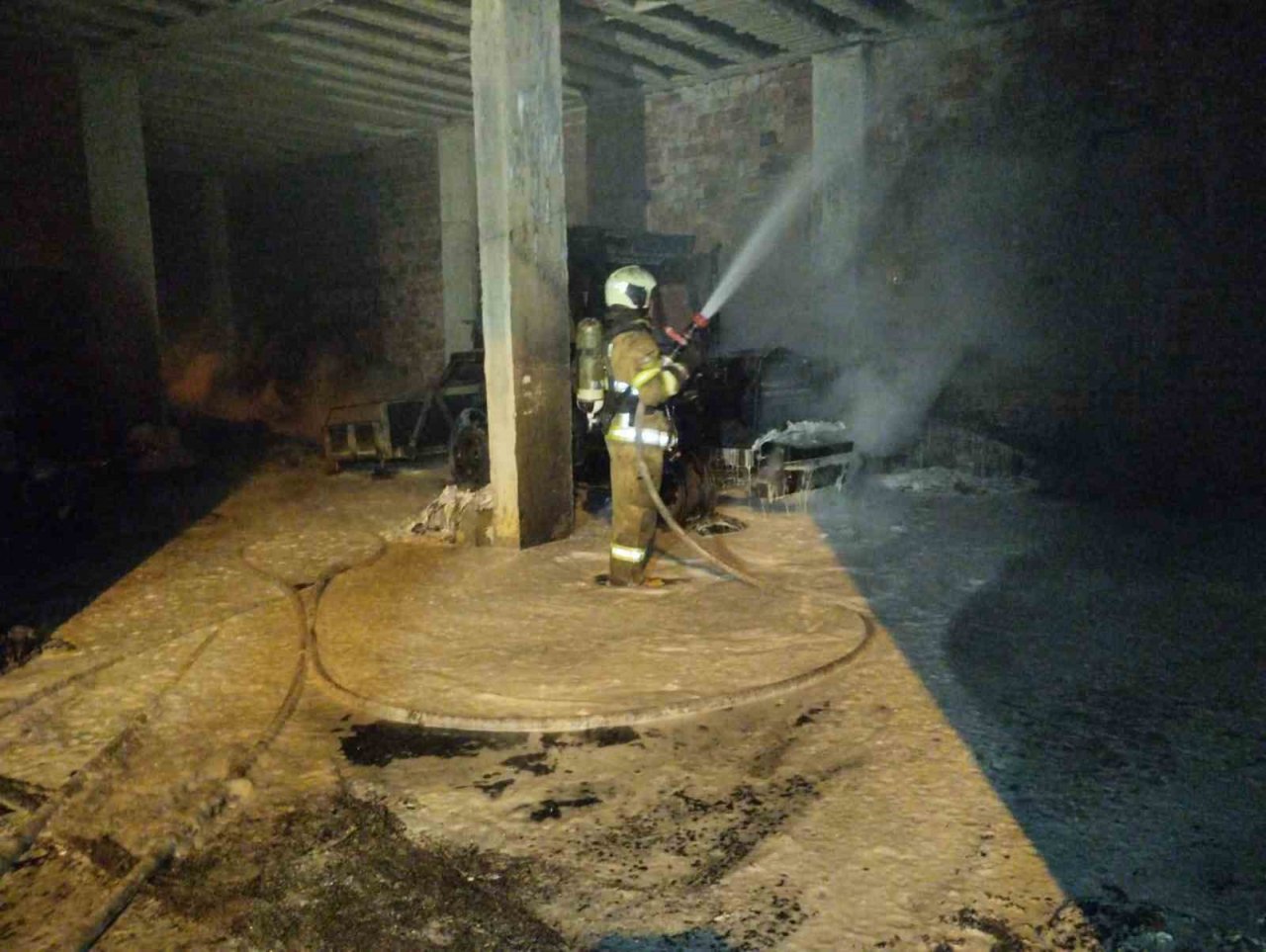 Bandırma’da bir mağazada yangın paniği