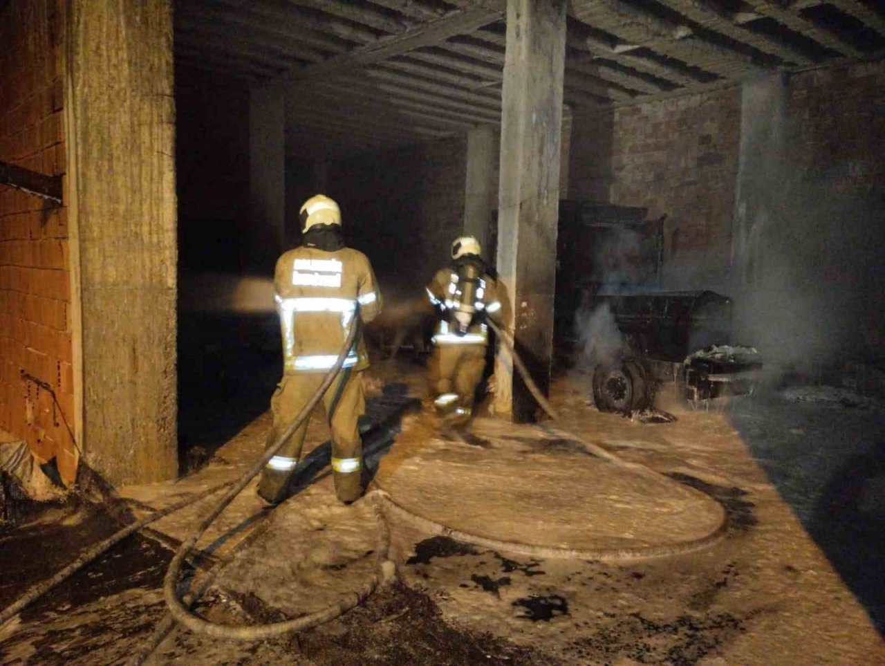 Bandırma’da bir mağazada yangın paniği