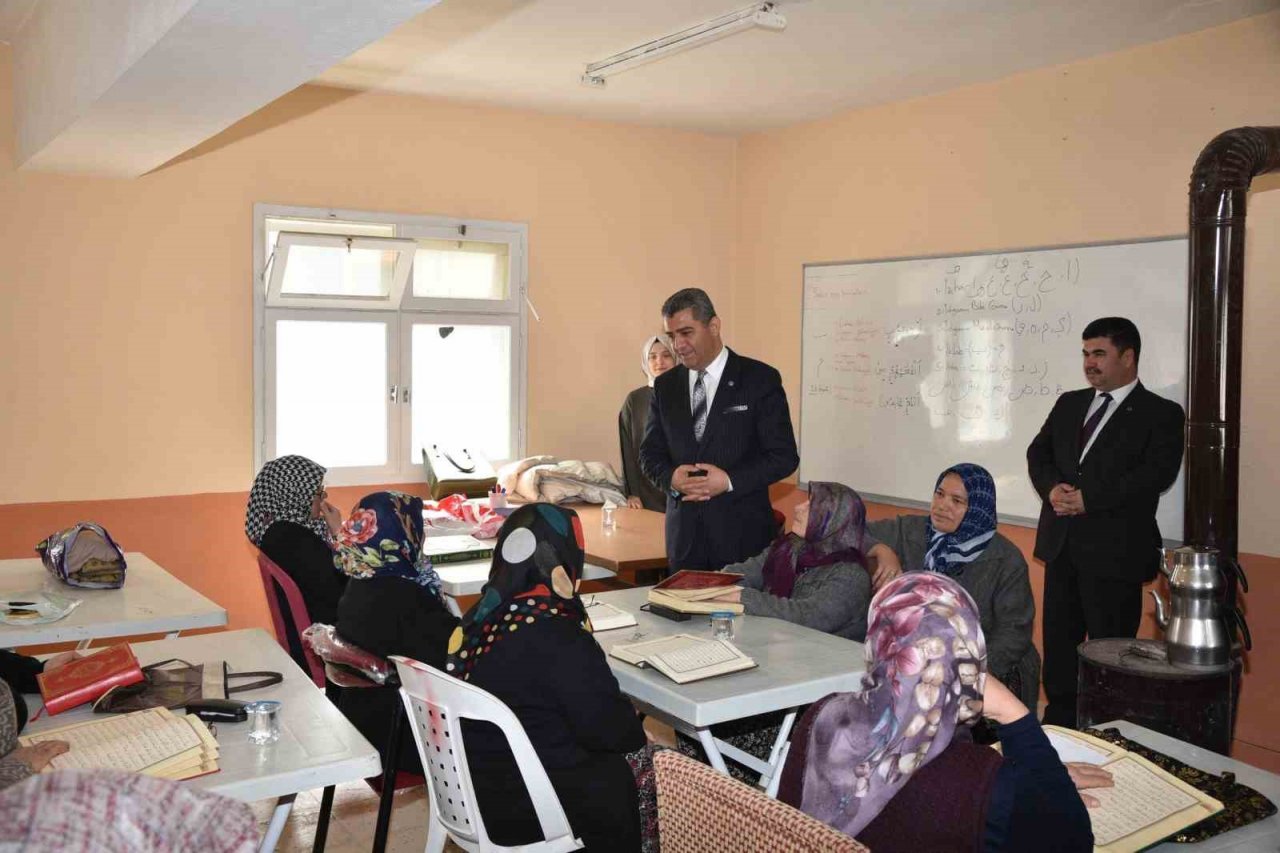 Denizli’de açılan Köy Yaşam Merkezleri köylerin kalbi oldu