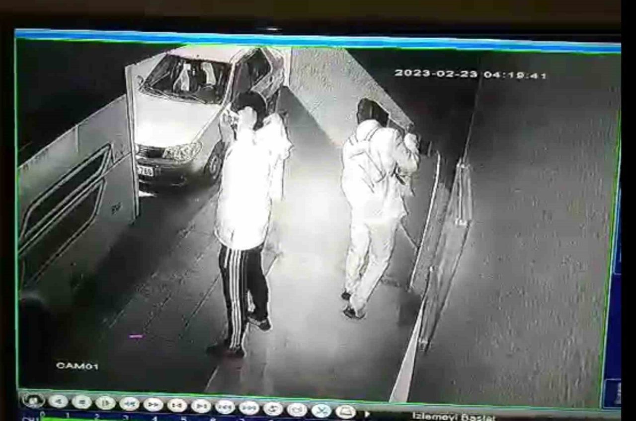 Yüzü kar maskeli şüphelilerin hırsızlık girişimi