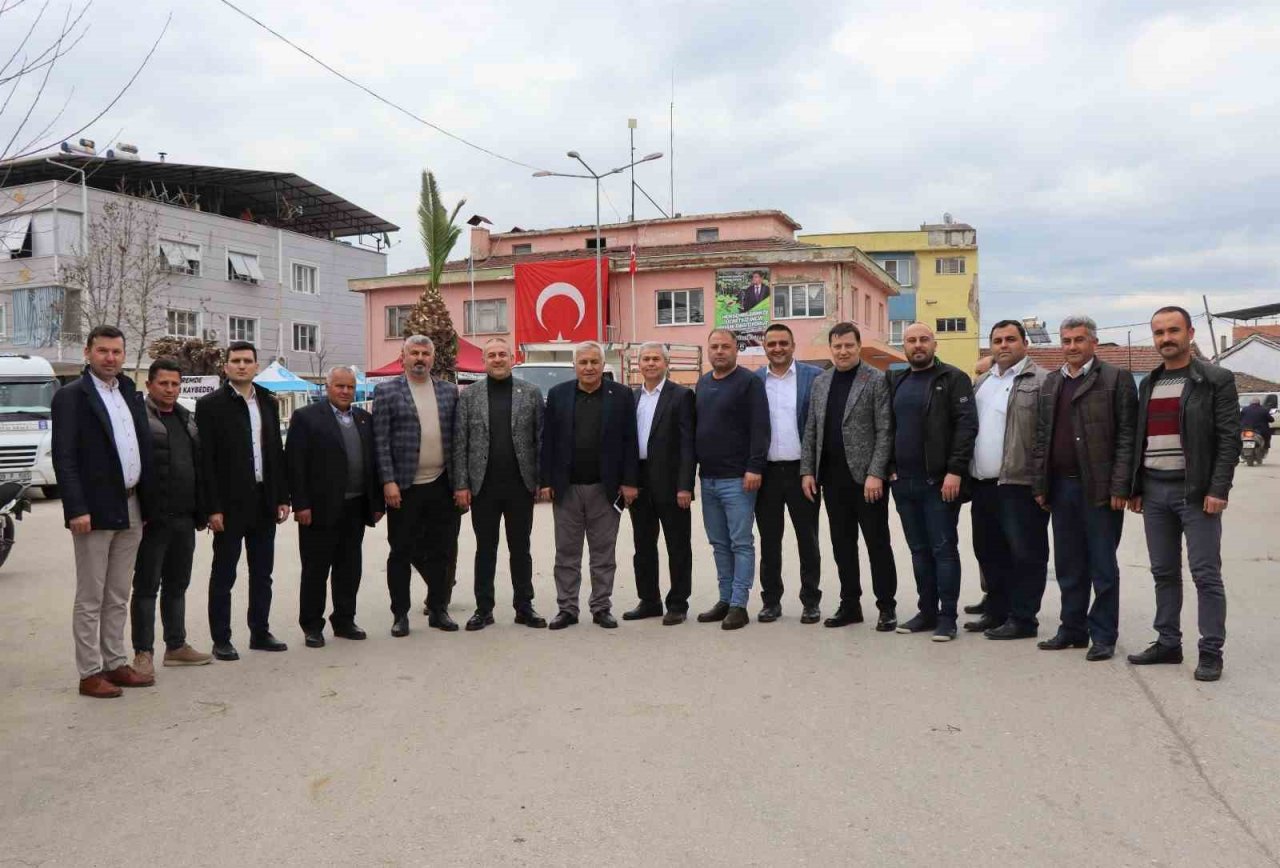 Nazilli Belediyesi’nden üreticilere 30 bin incir fidanı