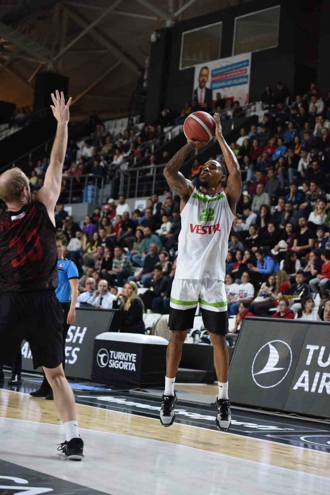 Basketbol Süper Ligi: Manisa BBSK: 69 - Gaziantep Basketbol: 65