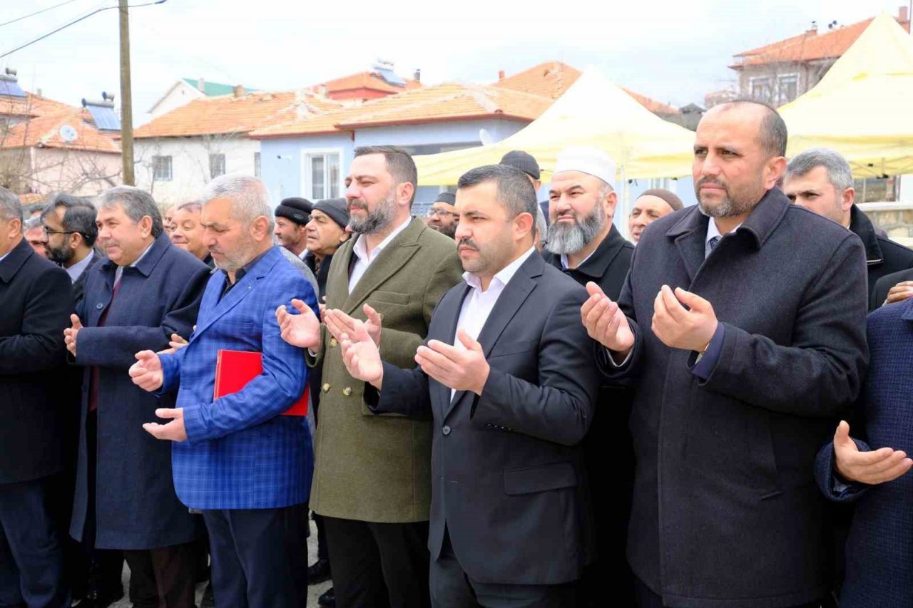 Sadullah Efendi Kıble Cami ibadete açıldı