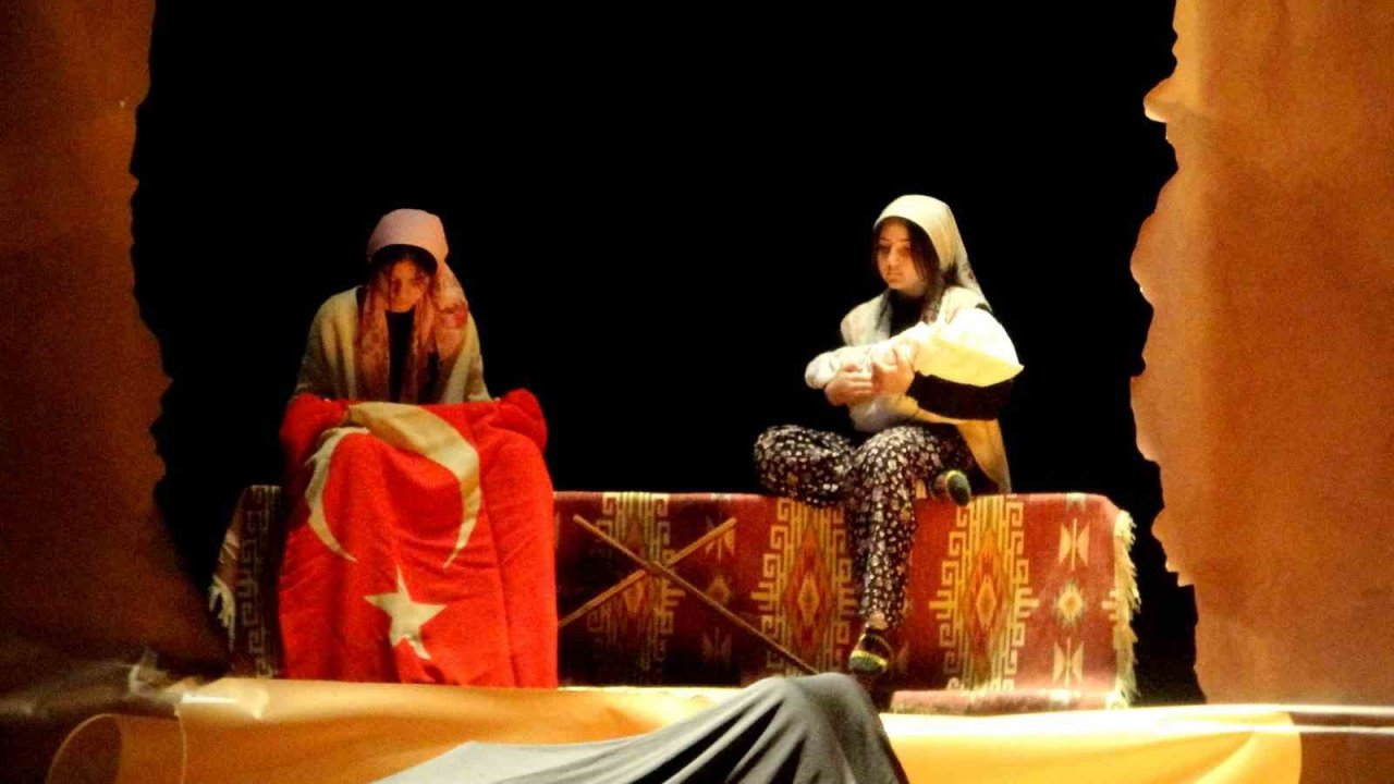 İstiklal Marşı’ın Kabulü’nün 102’inci yılı kutlandı