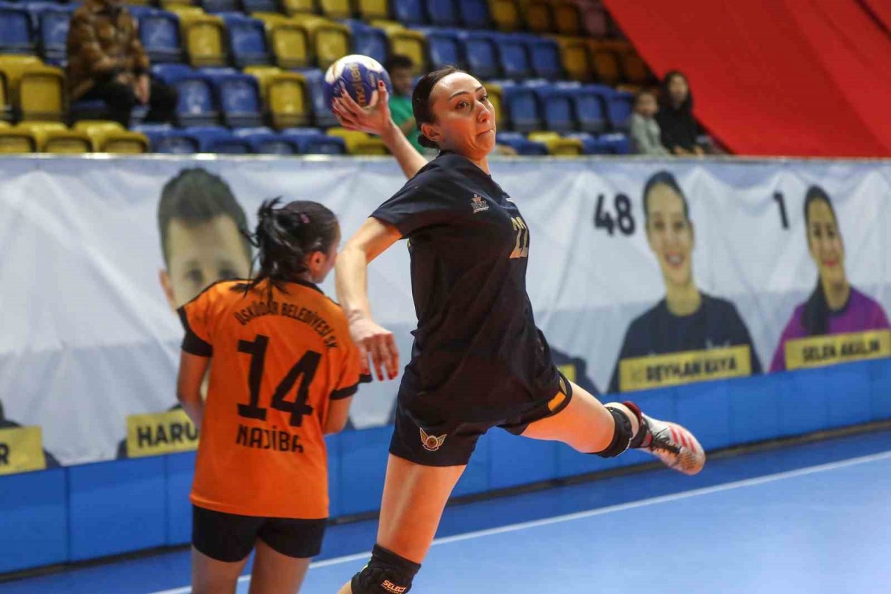 Yenimahalle, Üsküdar’ı tek farkla geçti