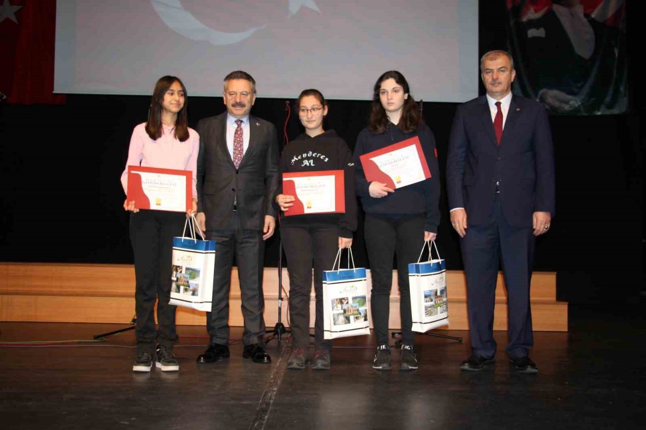 Aydın’da İstiklal Marşı’nın kabul 102’nci yıl dönümü kutlandı