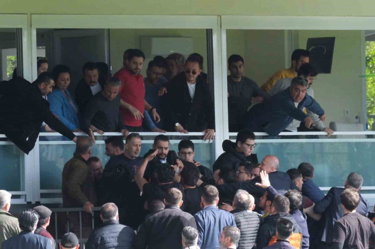 Bodrumspor - Çaykur Rizespor maçı sonrası yöneticiler arasında kavga