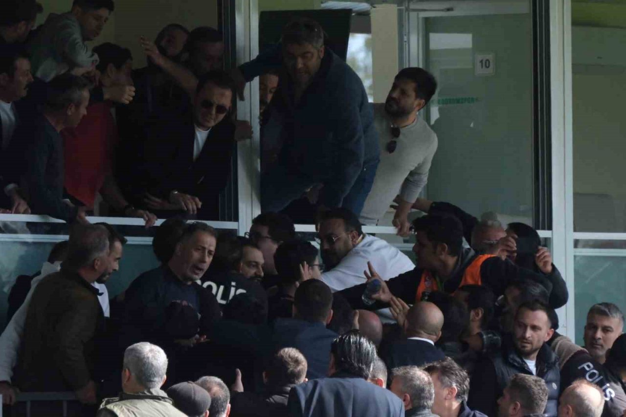 Bodrumspor - Çaykur Rizespor maçı sonrası yöneticiler arasında kavga