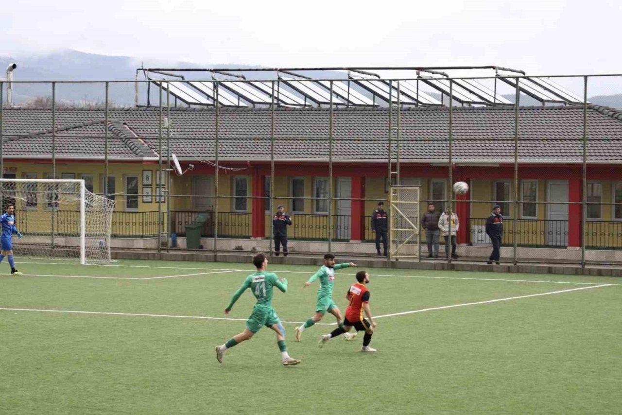 Ermaş Muğlaspor 6-0’lık galibiyet ile liderlik koltuğuna oturdu