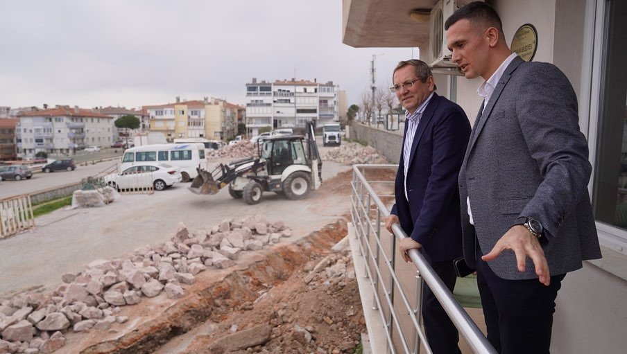 Armutçuk’taki pazaryeri girişine “Akıllı Kavşak”
