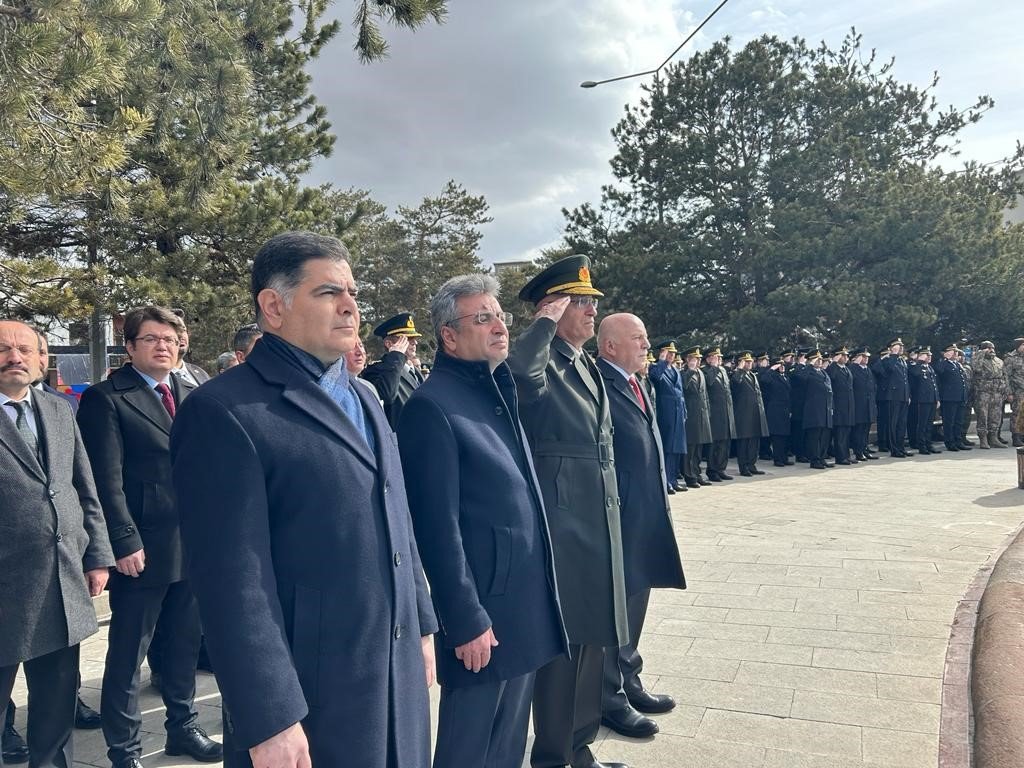 Erzurum’un düşman işgalinden kurtuluşu törenle kutlandı